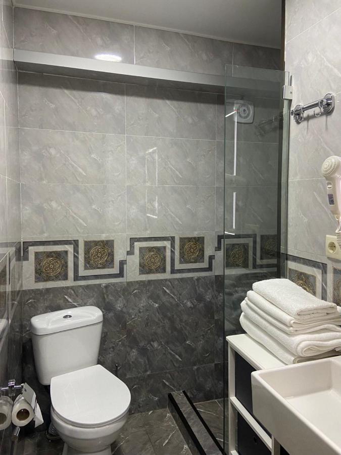 Hotel Sonata Batumi Exteriör bild