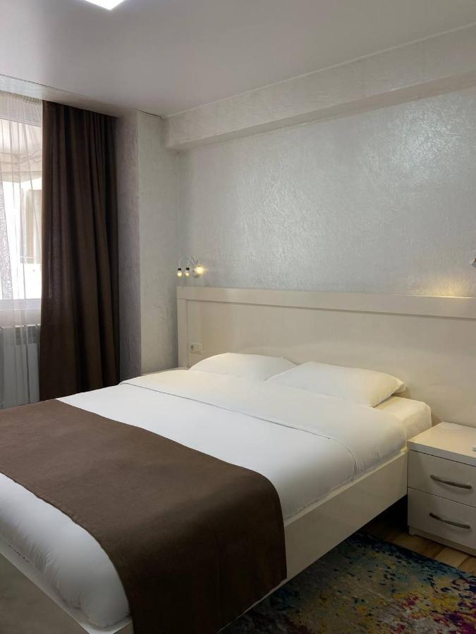 Hotel Sonata Batumi Exteriör bild
