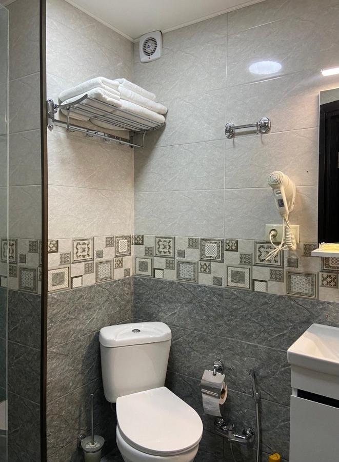 Hotel Sonata Batumi Exteriör bild