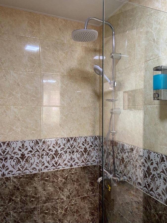 Hotel Sonata Batumi Exteriör bild